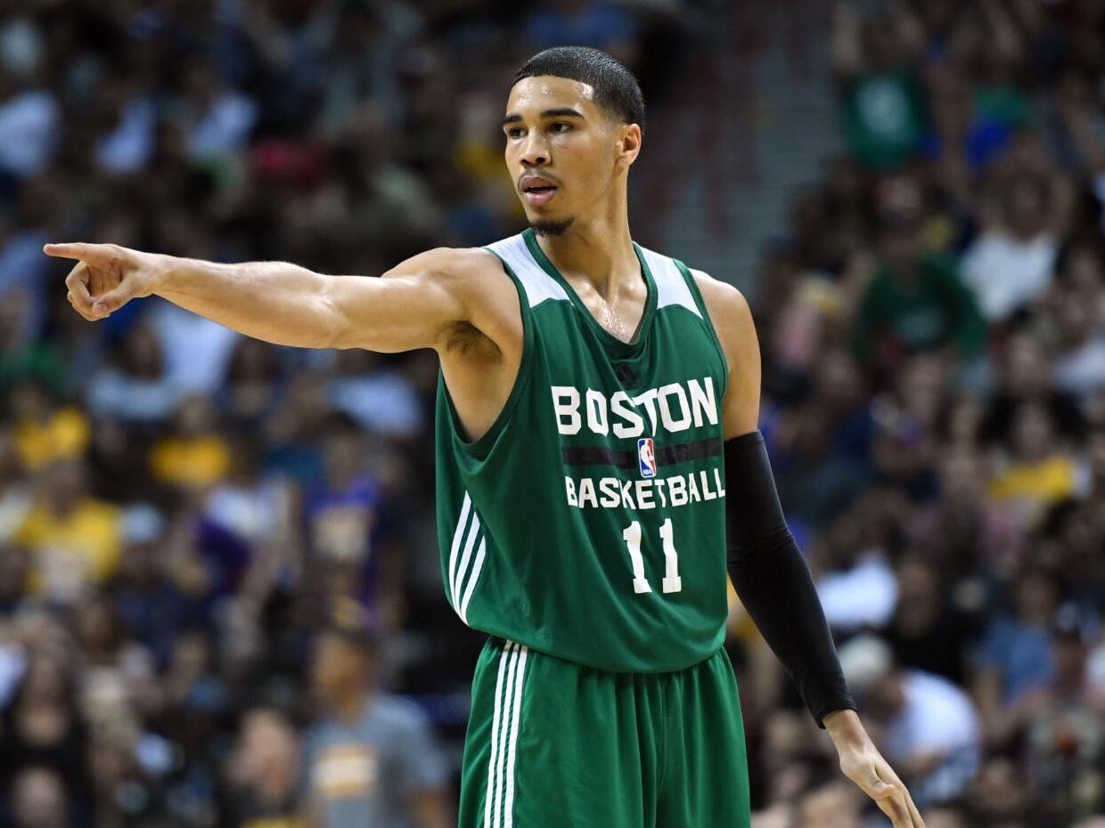 边路站宽拉 边路站宽拉