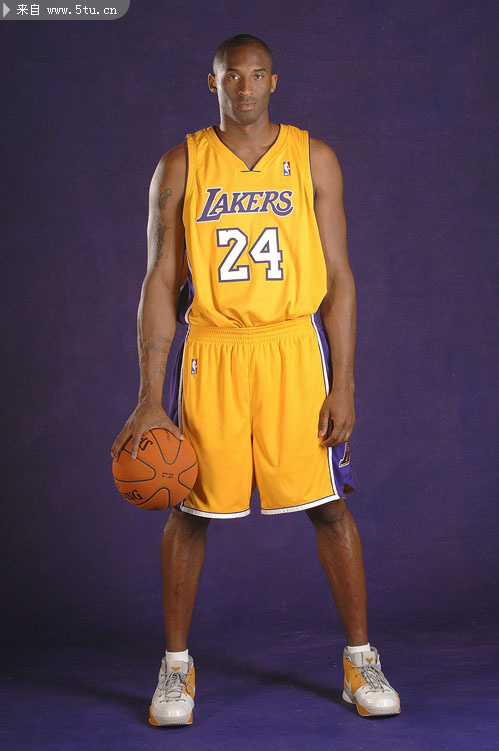 秀与旅外球 秀与旅外球